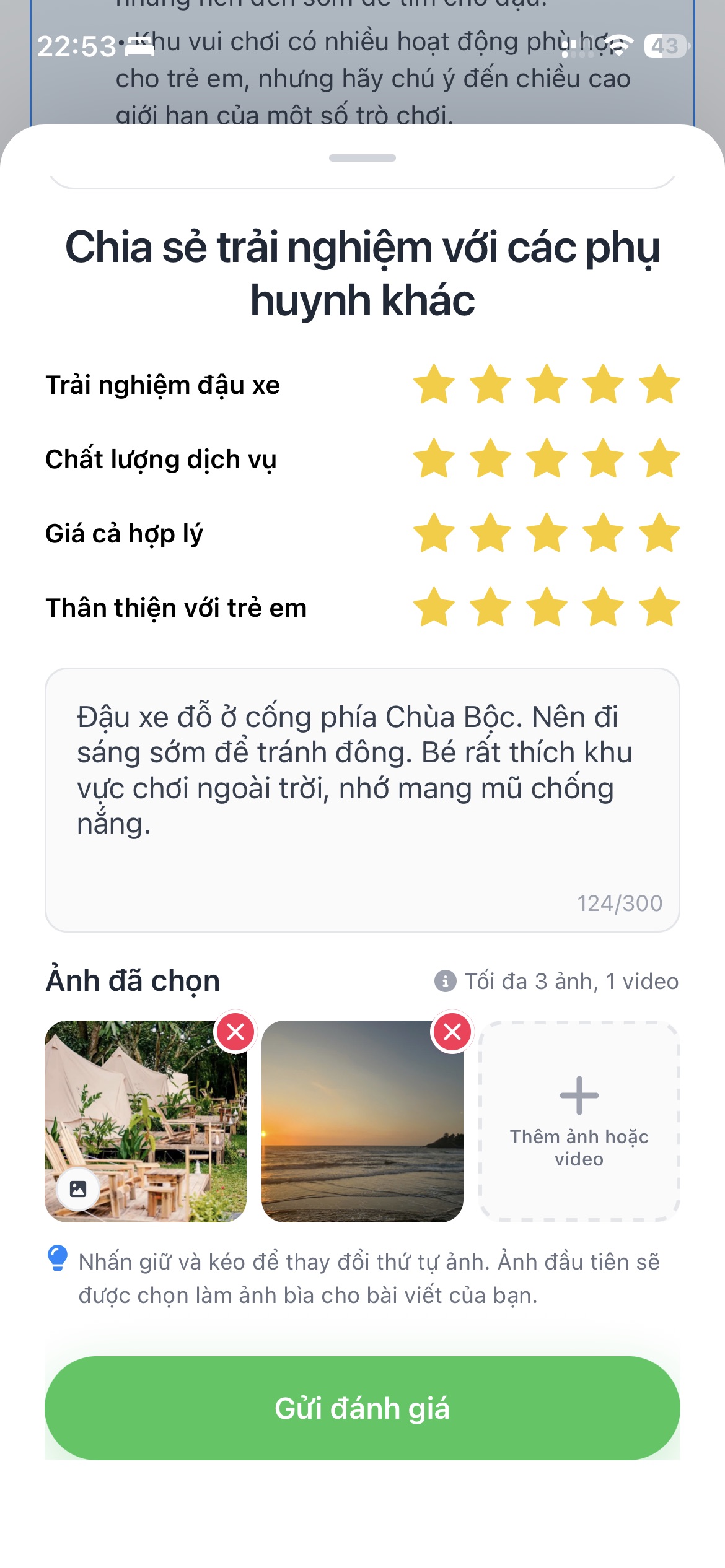 Màn hình chia sẻ review địa điểm gia đình